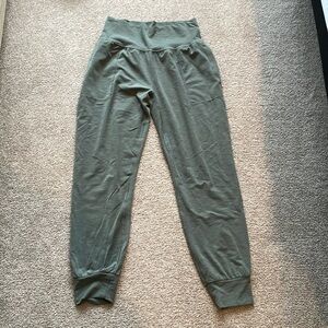 Athleta Salutation Jogger